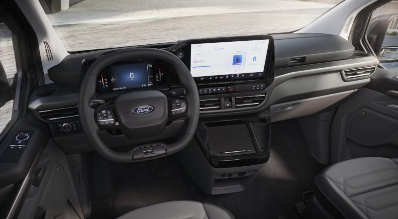 Ford Pro predstavlja električno vozilo za različne dejavnosti E-Tourneo Custom