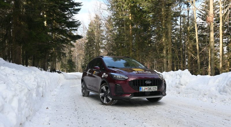 Ford Fiesta Active uživa na snegu