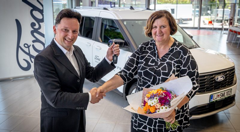 Summit Motors Ljubljana z donacijo vozil znova podprl Zvezo Anita Ogulin