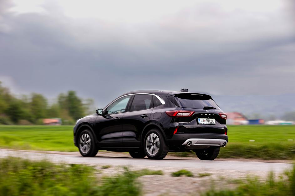 Ford Kuga PHEV: Do 70 € mesečno manj za gorivo – ste pripravljeni na preklop?