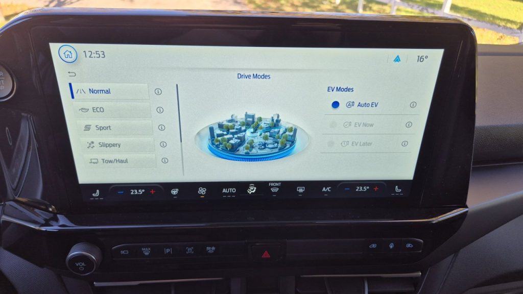 Tourneo Custom kombi – priključni hibrid