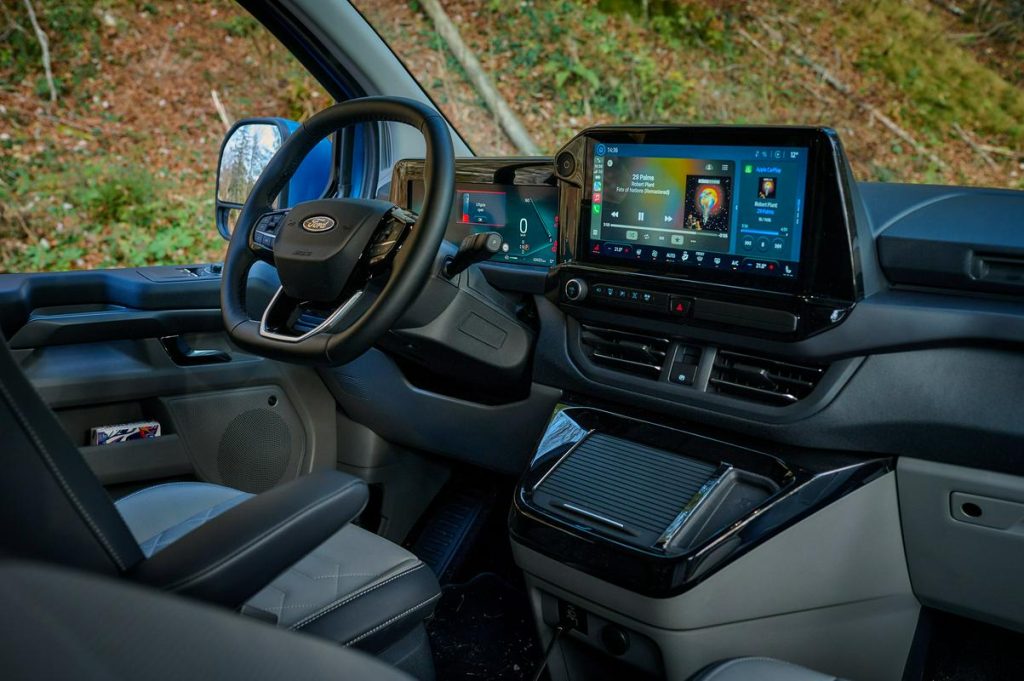 Pamet na cesti: kako dobro Fordov dostavnik razume promet?