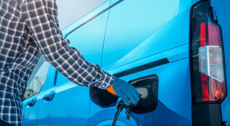 Ford E-Transit Courier za &scaron;e večjo produktivnost