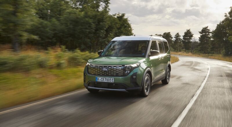 Vse kar morate vedeti o posodobljenem modelu Ford E-Tourneo Courier