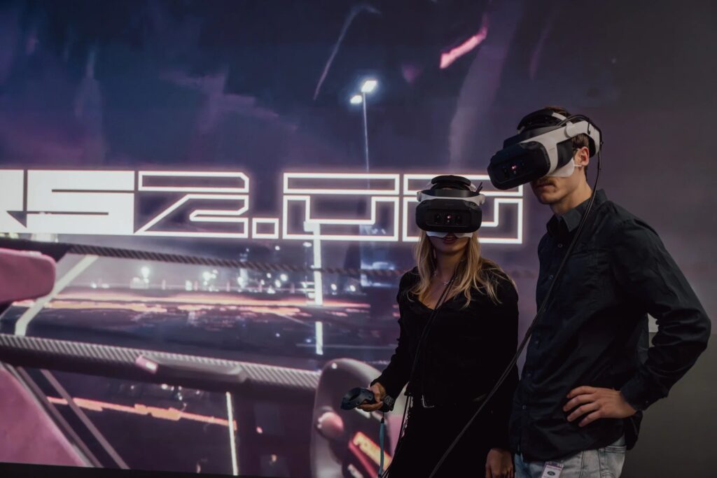 &Scaron;tudentske vizije sodobnega oblikovanja vozil