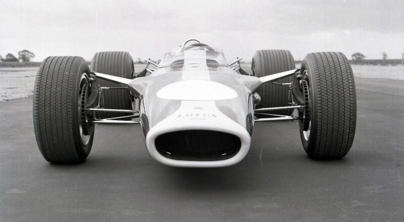 Pogled v zgodovino ob dolgo pričakovani vrnitvi Forda v formulo 1