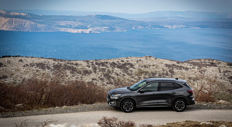 Ford Kuga PHEV – Velebit v najti&scaron;ji prestavi